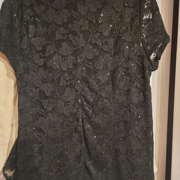 Black Lacey Line Blouse, NEW - Picture 2 of 4